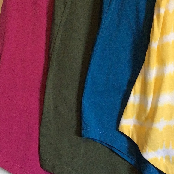 Set of 4 Short Sleeve Shirts - Picture 2 of 13